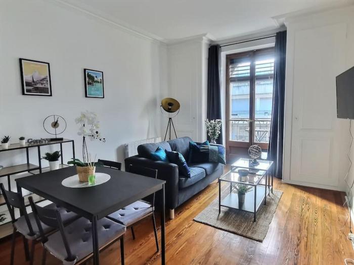 P&R 2, 2 bedroom, close to center, Plainpalais