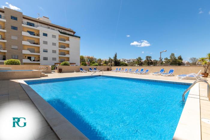 Luxury Penthouse Near City Center #1933