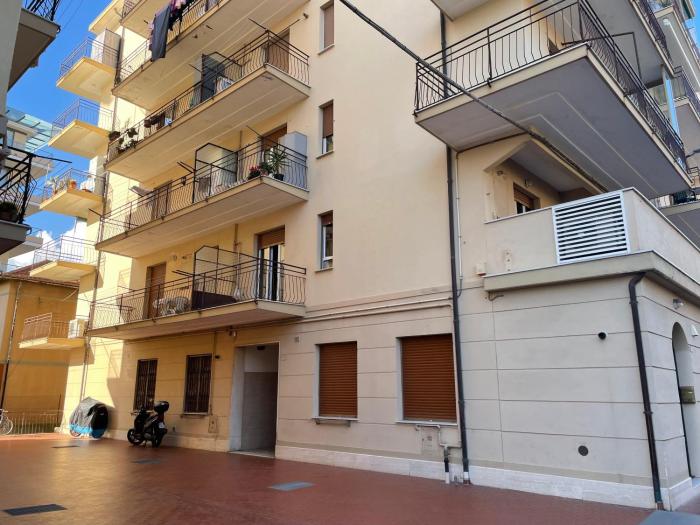 [50 metri dal mare] - Free parking e AC