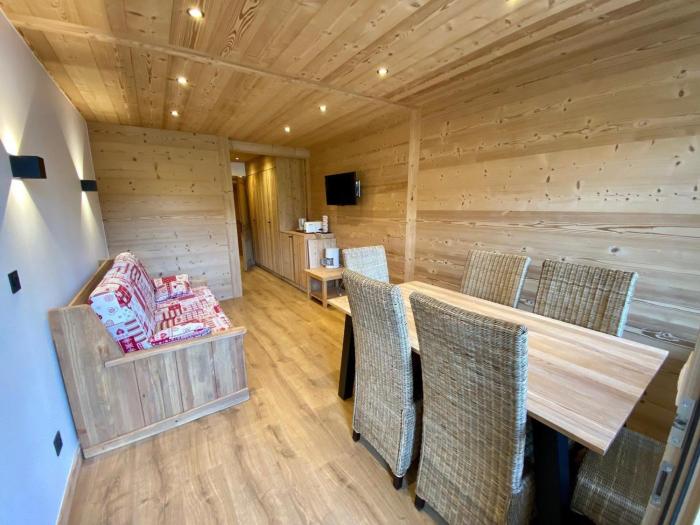 Appartement Rénové 8 Pers Centre Village La Clusaz, Balcon Sud, Proche Commerces et Pistes - FR-1-459-15