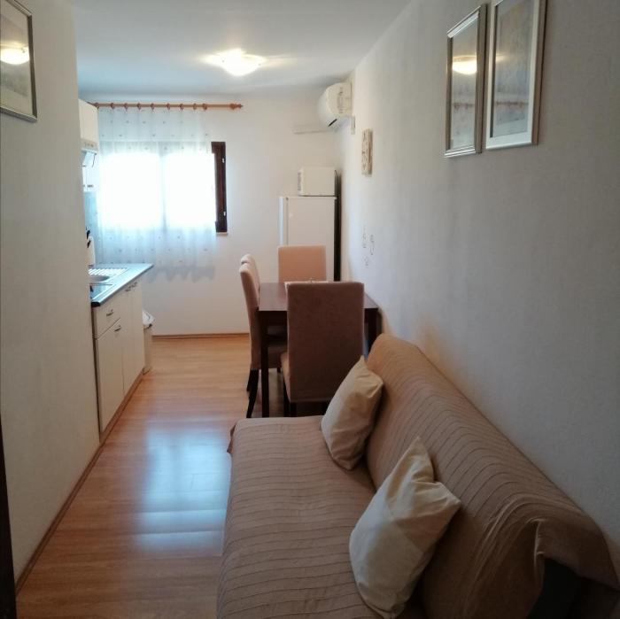 Apartment in Privlaka with sea view, terrace, air conditioning, WiFi 3591-1