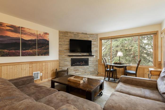 SNOW FLOWER 055 condo