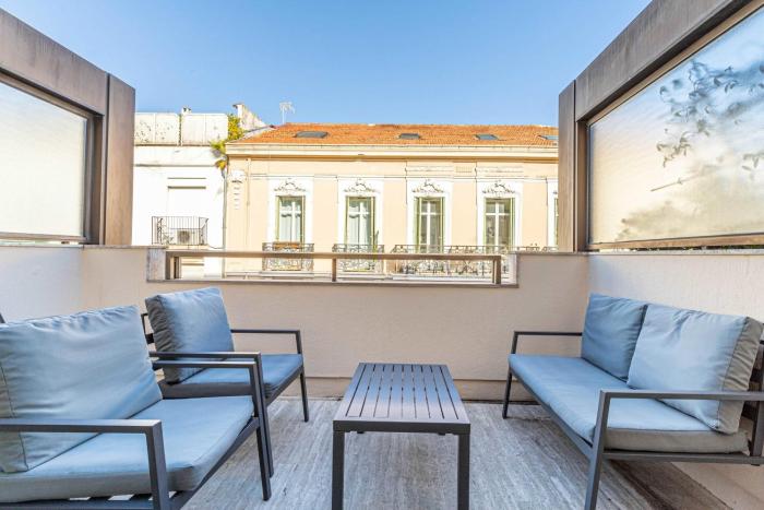 Superb One bedroom flat and terrace - Cannes center