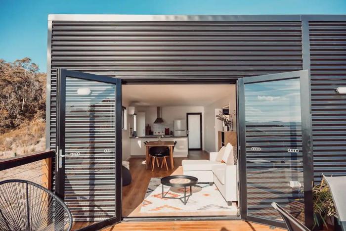 Seascape on Bruny - Family Home in Alonnah