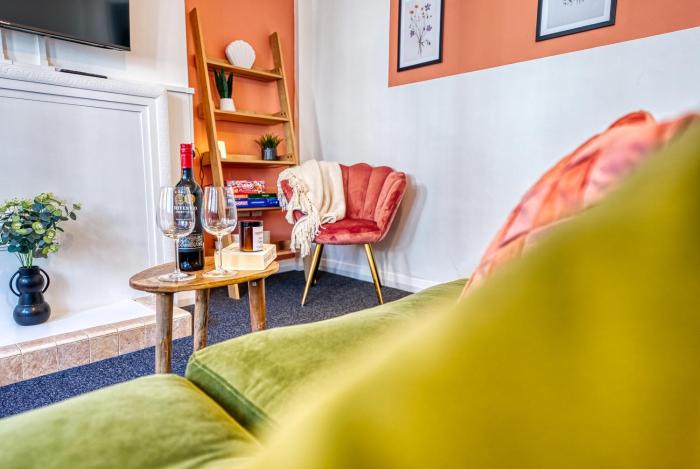 Brewery Loft - 3 Bedroom Bright Spacious apartment in the centre of town, Wifi, Netflix
