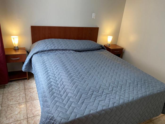 Habitación doble con baño privado Wifi y Tv Cable - Habitación 01