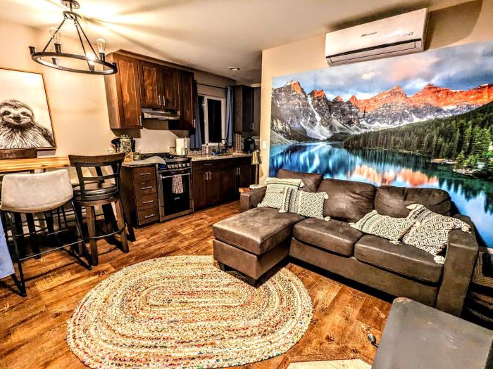 The Luminous Lodge-Remodeled Cabin W Valley Views