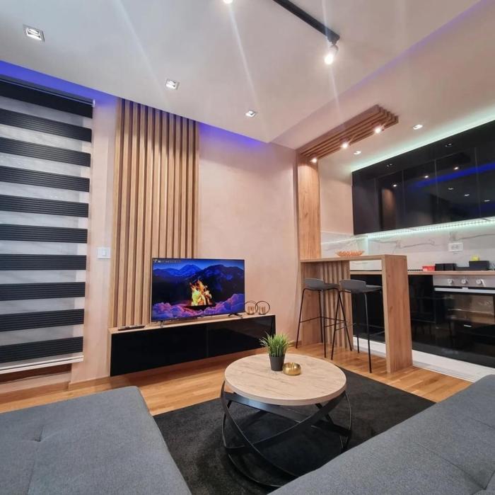 Golden Pine Spa Apartment