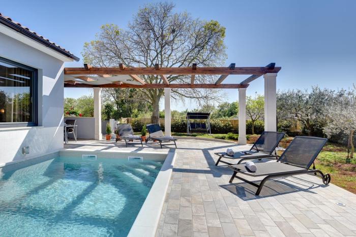 Villa mit privatem Pool WLAN Klima Sonnenterrasse und Grill