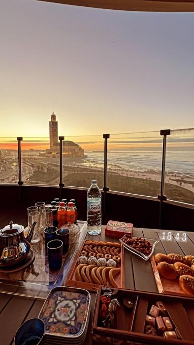 Marina Casa Del Mar - Amazing Sea & Mosque views
