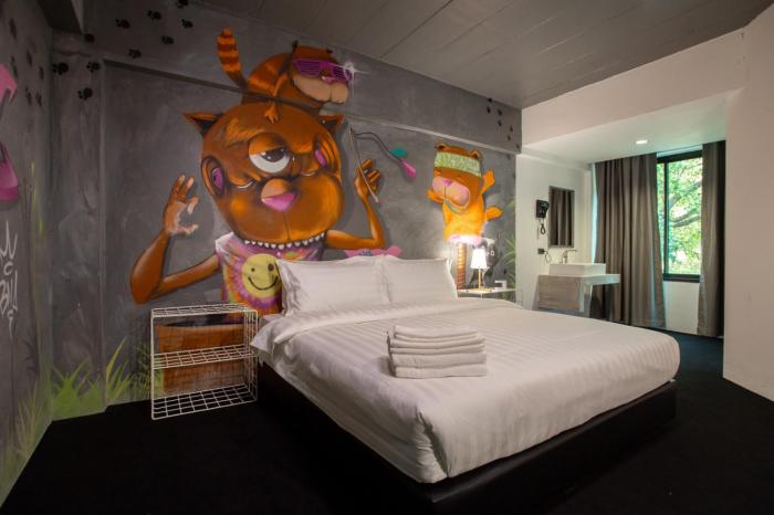 Perfect location in Chiang Mai 步行到塔佩門500米的泰式藝術民宿