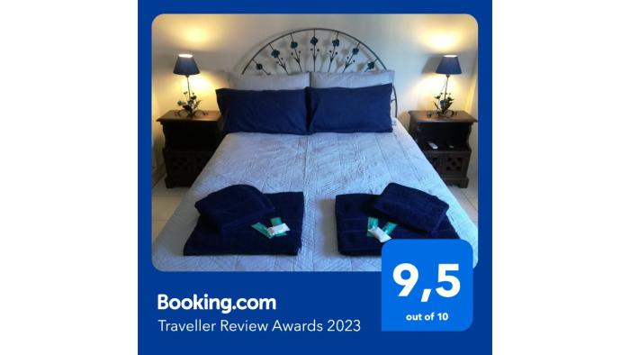 Departamento centrico sobre calle principal