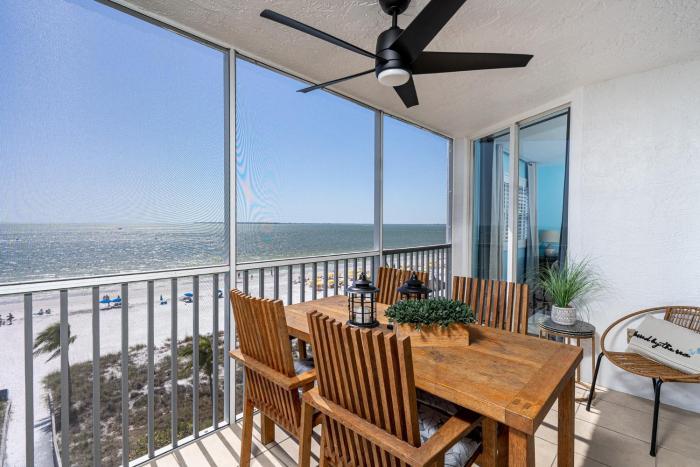 Spectacular Gulf Front Corner Unit condo