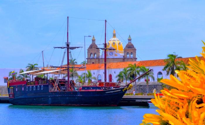 Beach Villa Sol & Mar Cartagena, beachfront & private pool