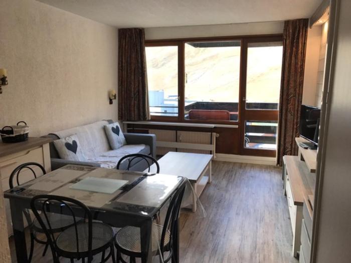 Studio sudouest avec balcon, proche des pistes, Wi-Fi inclus - FR-1-449-1