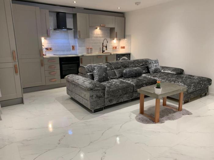 Bury St Edmunds - Apartment - Sleeps 2 - Parking