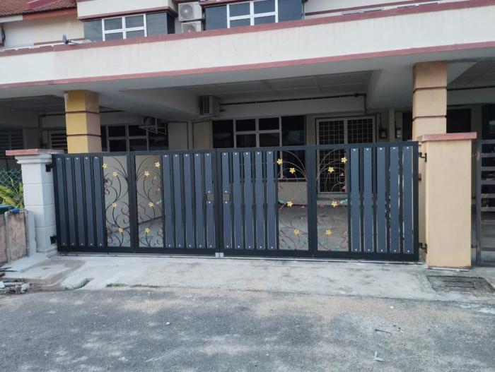 4 Bedroom House Indera Mahkota 8 Kuantan Homestay