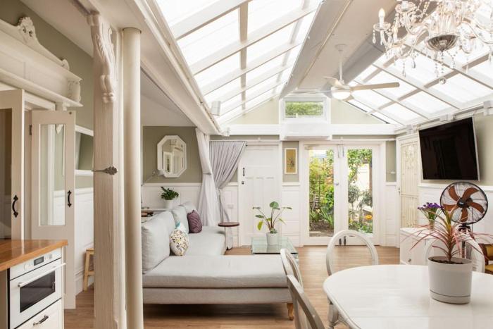 The East-Redfern Mansion on Chelsea