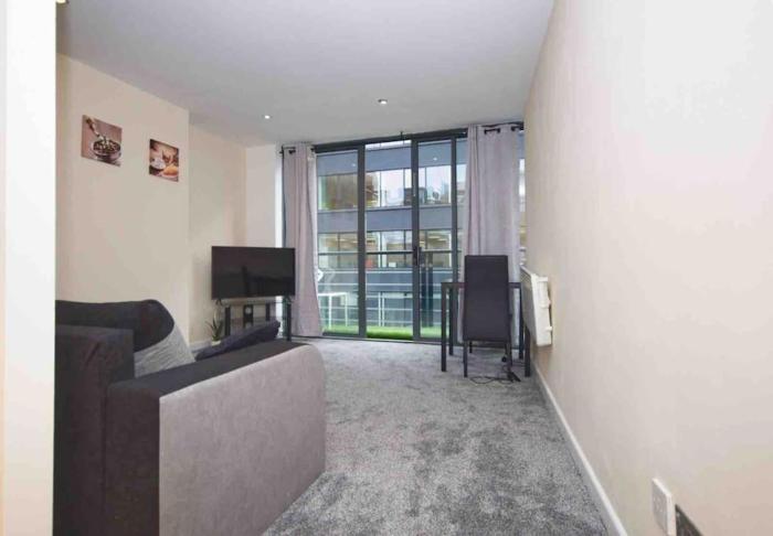 Superb Balconied 2Bedroom Flat in Heart of City Centre