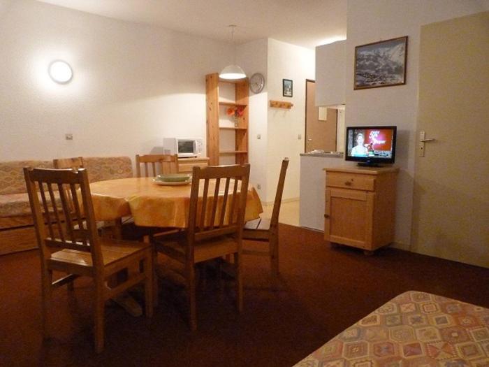 Studio spacieux 4 pers, ski aux pieds, parking - FR-1-178-1