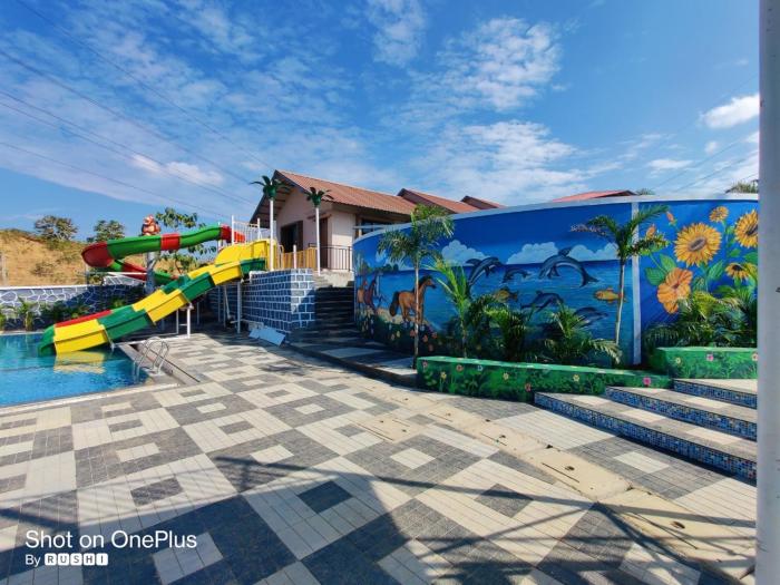 Shrubbery Palms Resort