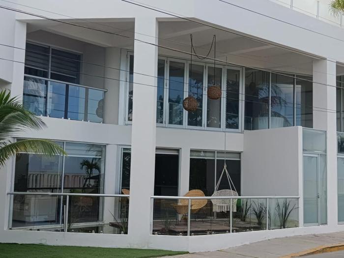 Hermoso Departamento en Cozumel, con vista al mar caribe C9
