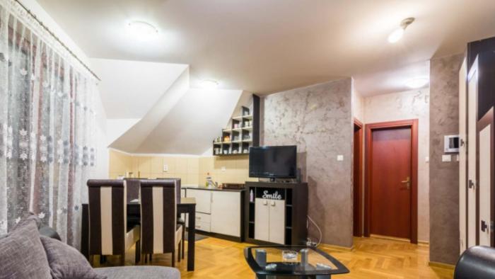Apartman Adzic