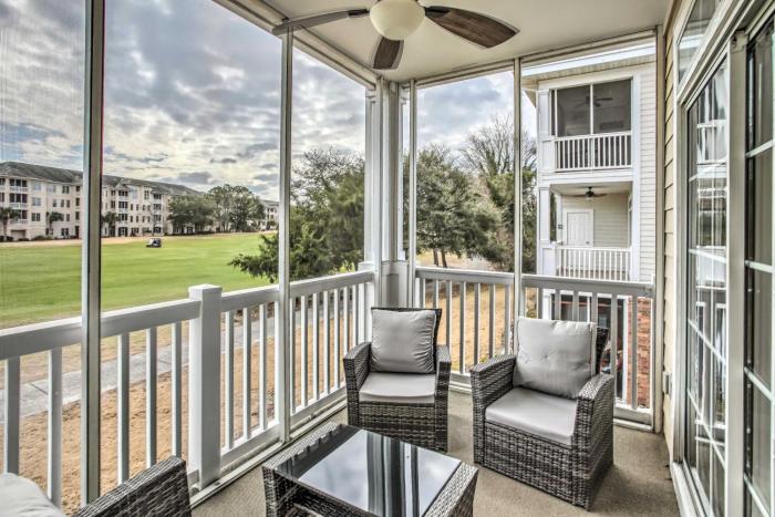 Pool, Beach and Golf Barefoot Resort Condo!