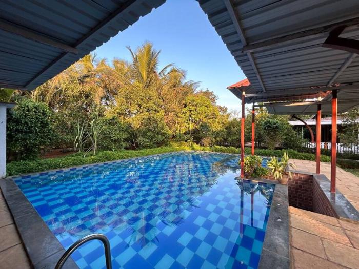 Stay Leisurely Organic Brew Pool 2BHK, Karjat