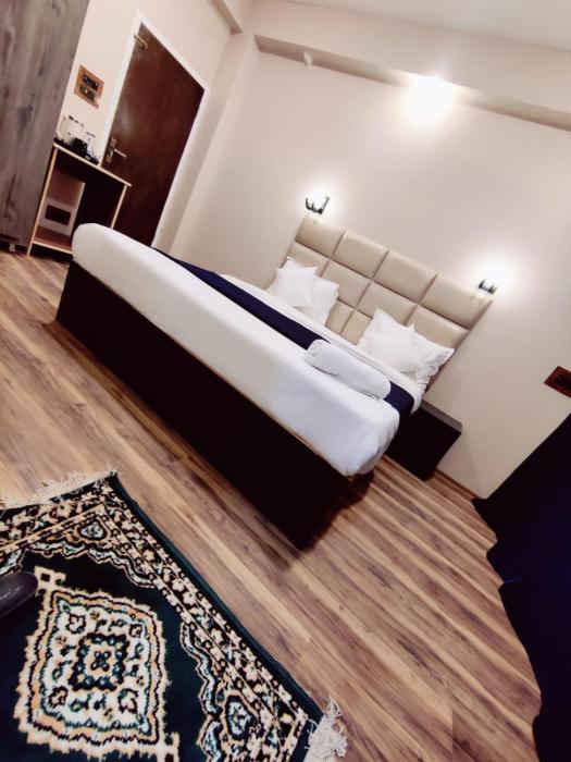 Gulshan Palace By Seven Hills Srinagar By Him Haults Hospitality