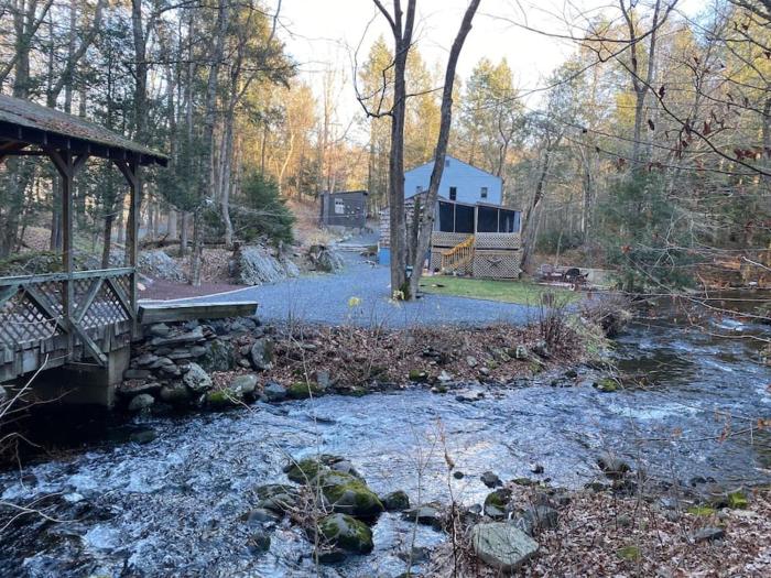 Peaceful Gateway to Island Creek Cottage