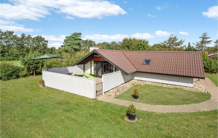 Amazing Home In Skjern With Kitchen
