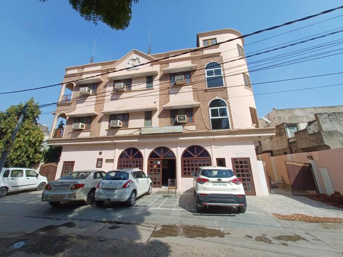 Hotel Raghav Palace 1 km Jaipur Junction & Bus Stand Sindhi Camp