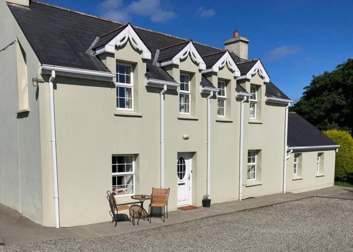 3-Bedroom Cottage With Plenty Space