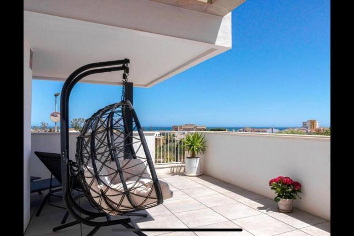 Spacious 3 Bedroom with 2 Terraces, pool, and walking distance to the beach
