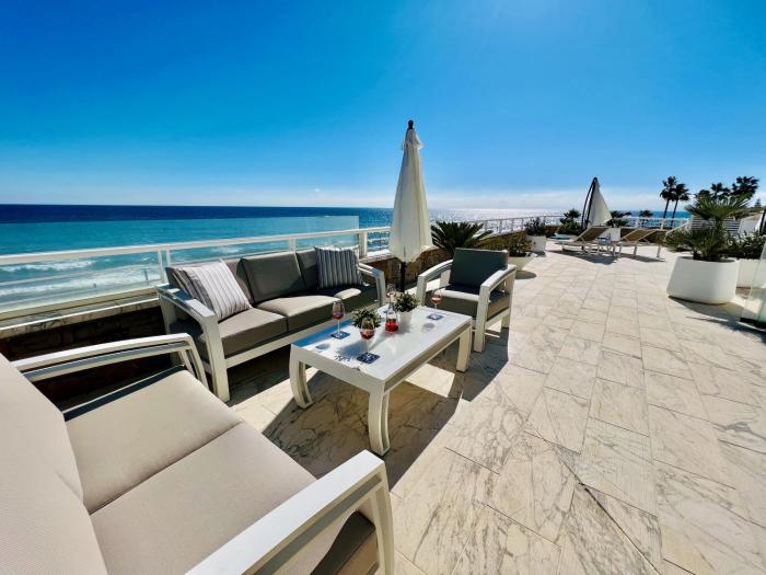 B11 Primera línea con espectaculares y panorámicas vistas