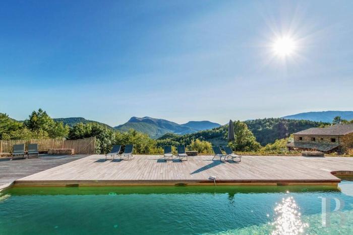 Magnifique domaine en Drôme Provençale pour 30 pers