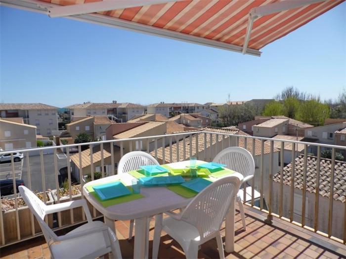 Appartement cosy 2 pièces cabine, terrasse, WIFI, parking privé, proche plage à Marseillan - FR-1-326-516