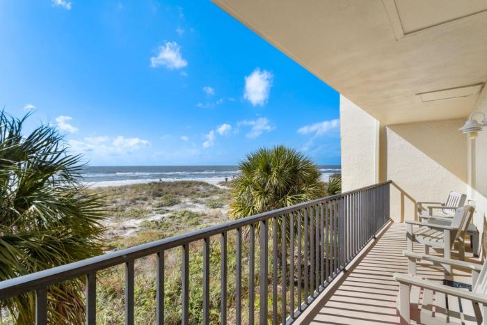 Direct Oceanfront - 4 Queen Beds - Surf Song #241