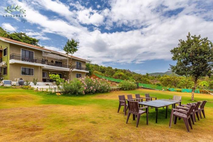 Stay Leisurely By The Foothills 7BHK , Pawna Lake,