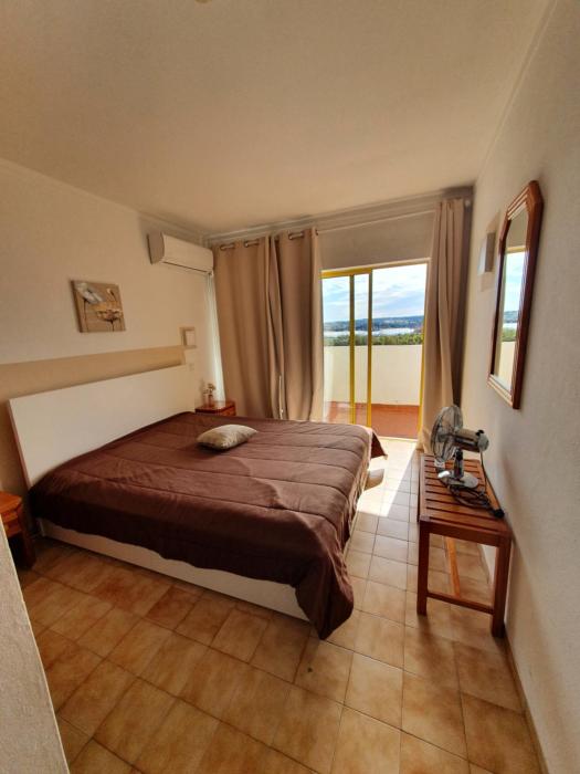 T1- Praia da Rocha com piscina -segunda linha