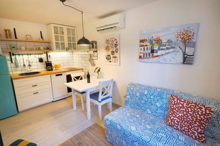 Urban City Center Apartment