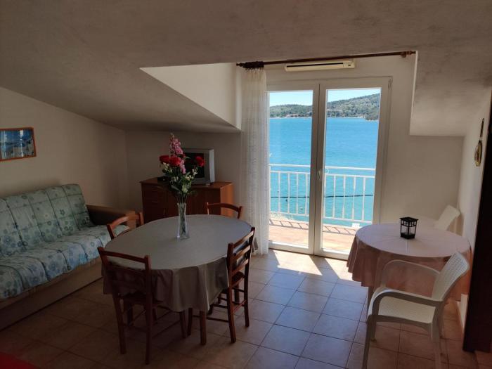 Apartment in Tisno with sea view, balcony, air conditioning, WiFi (4874-1)