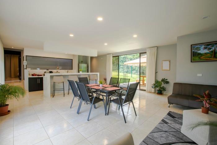 River Paradise Villa With Private Jacuzzi