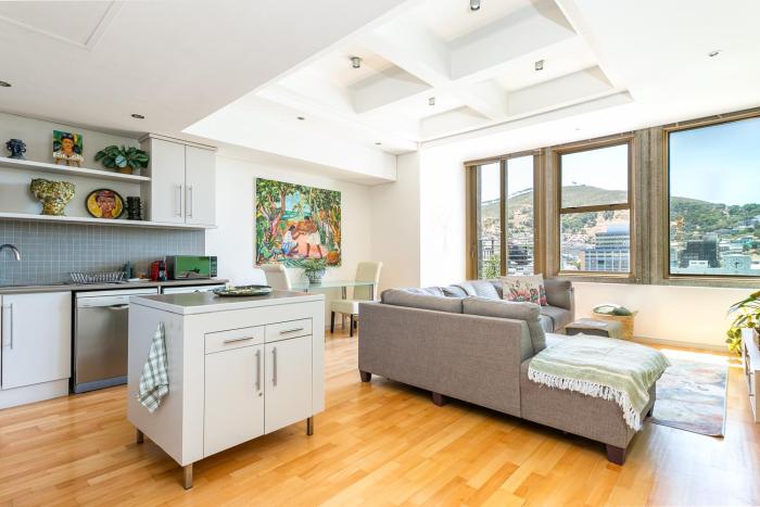 #1205 Cartwright - Wild Radiance