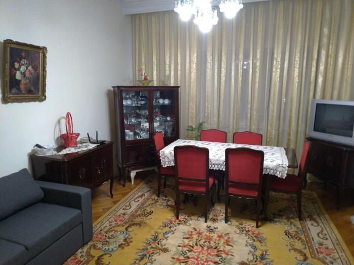 Apartament Ferdinand, ultracentral Constanta, 2 camere, max 4 persoane