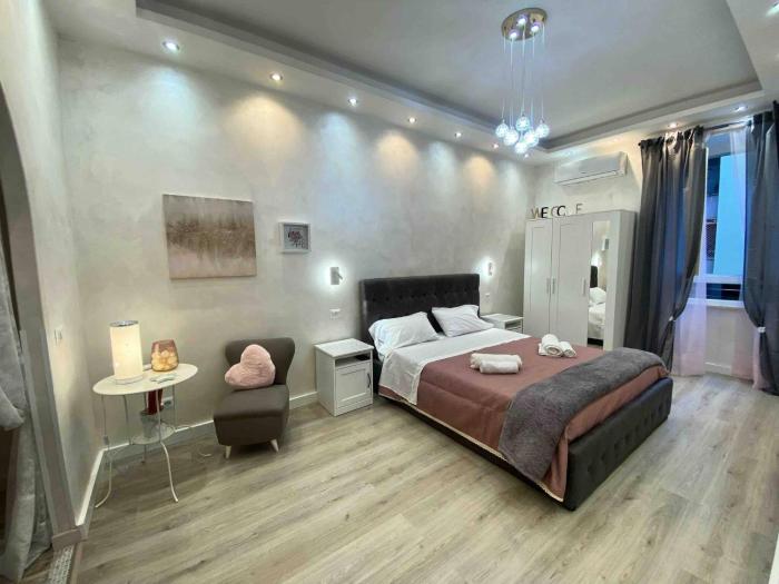 Apartment near the Colosseum with metro line A a 2 minutes walk away