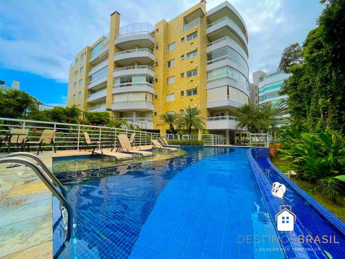 Apt Novíssimo em Riviera com Piscina Aquecida e Serviço de Praia