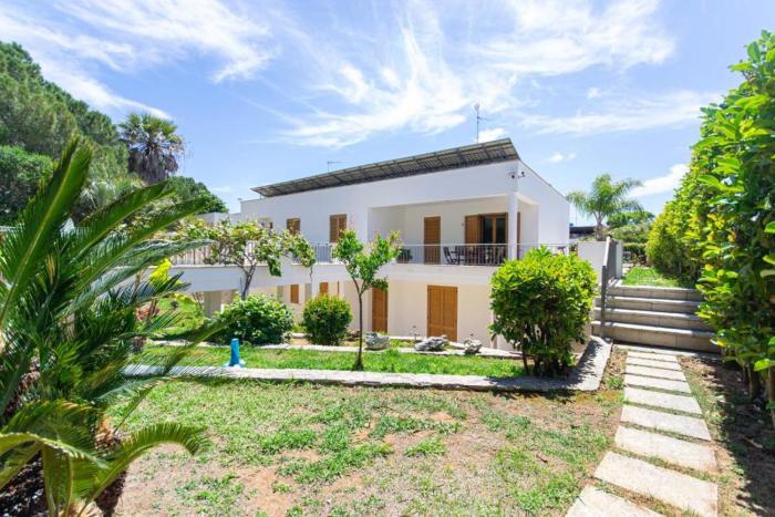 Blue Area Apartments - FromHomeToSalento