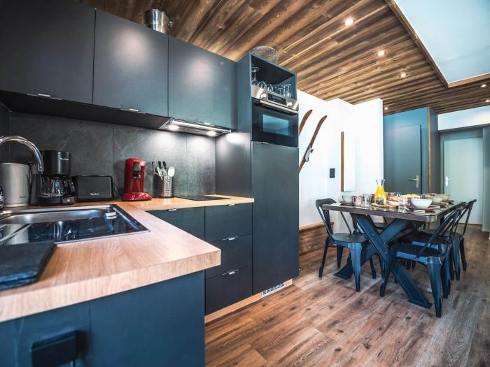 Appartement rénové, skis aux pieds, balcon, 3 pièces à Tignes - FR-1-502-358